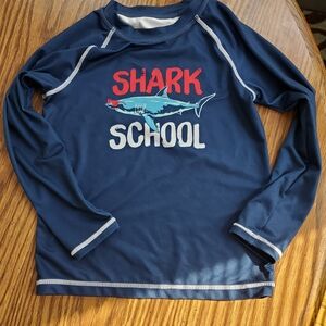 Wonder nation Boys 5T rashguard swimming top long sleeve navy shark school